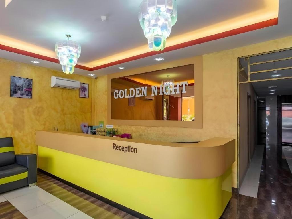 Golden Night Hotel Субанг-Джая Экстерьер фото