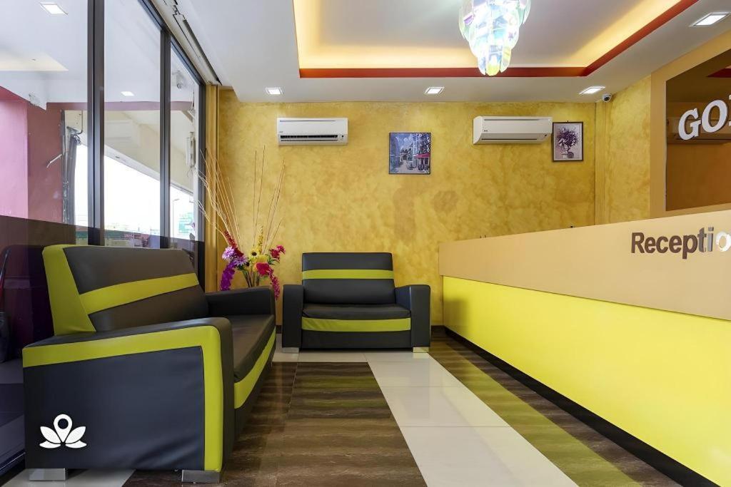 Golden Night Hotel Субанг-Джая Экстерьер фото